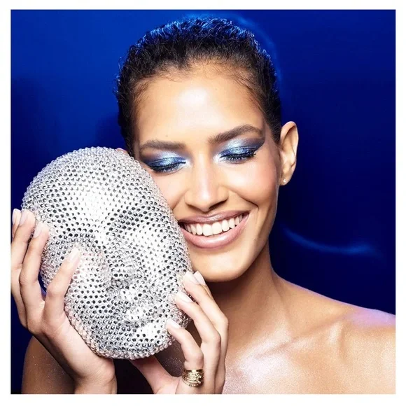 Stila Blue Realm Velvet Eyeshadow Palette-BRAND NEW, UNWORN, Never Used-no tags - Picture 6 of 6